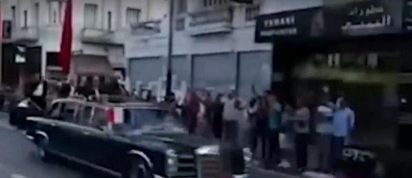 Αυτοκινητοπομπή του Ολάντ χτυπά θεατή στο Μαρόκο [ΒΙΝΤΕΟ]