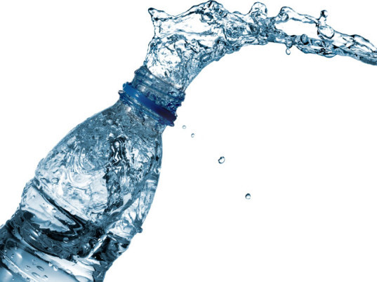 Οι εταιρίες που μας έμαθαν να πίνουμε μεταλλικό νερό