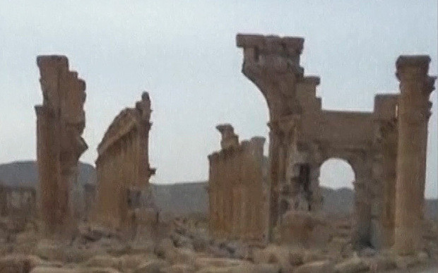 Βίντεο δείχνει την καταστροφή της Αψίδας στην αρχαία Παλμύρα