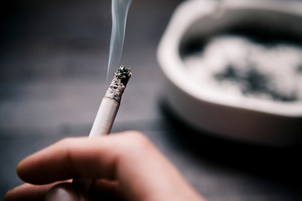 Αντικαπνιστική εκστρατεία: Και έγχρωμες φωτογραφίες στα πακέτα των τσιγάρων