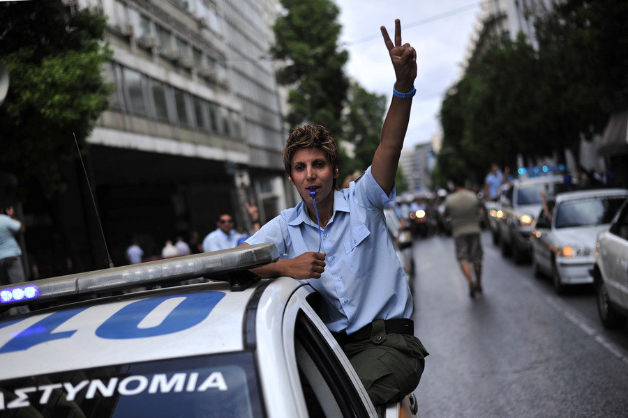 Στους δρόμους της Αθήνας ξανά οι δημοτικοί αστυνομικοί – Τέλη Οκτώβρη «επιστρέφουν» τα πρόστιμα