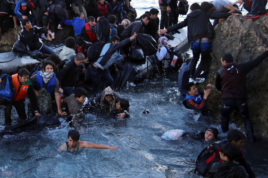 Νέα πολύνεκρα ναυάγια προσφύγων σε Κάλυμνο και Ρόδο