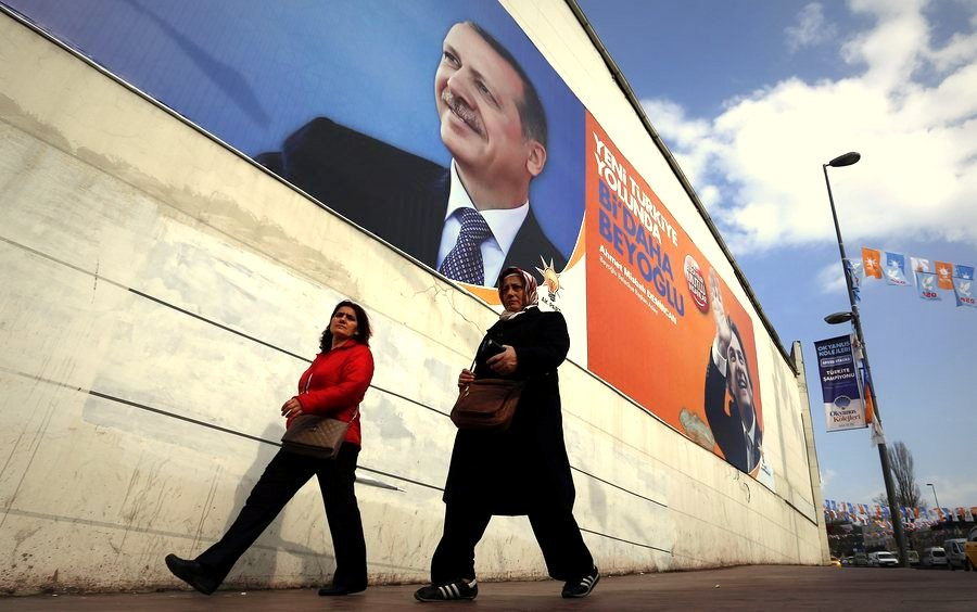 Όλα δείχνουν αυτοδυναμία για το AKP του Ερντογάν