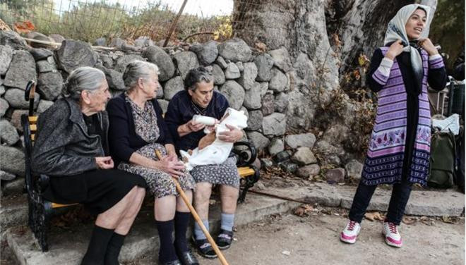 Τα δάκρυα των γιαγιάδων της Μυτιλήνης