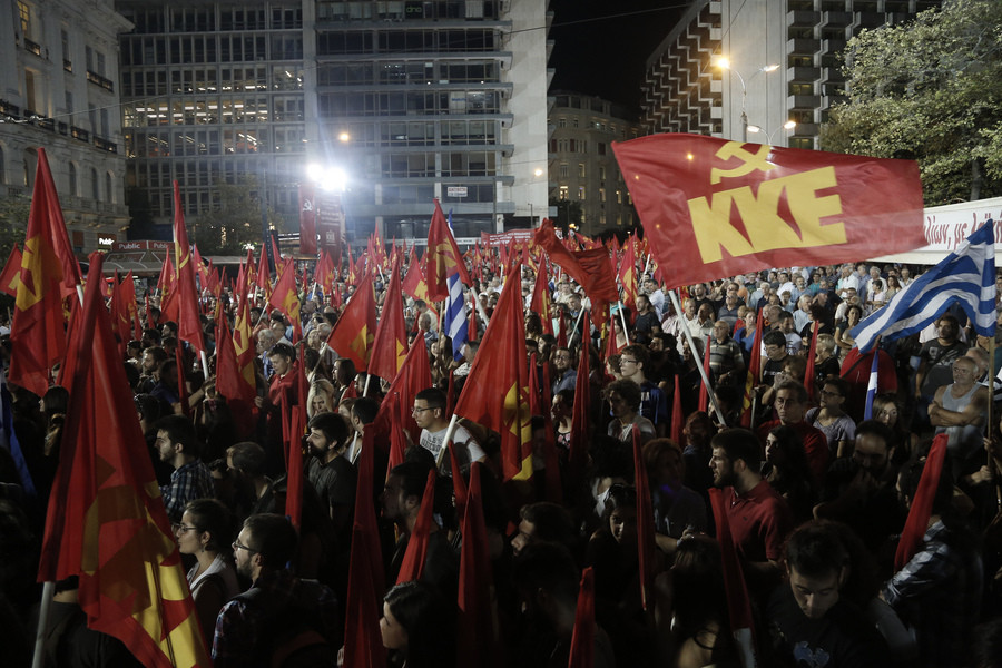 Το ΚΚΕ τα «ρίχνει» στο ΚΚ Πορτογαλίας για τη συμμαχία με τους Σοσιαλιστές