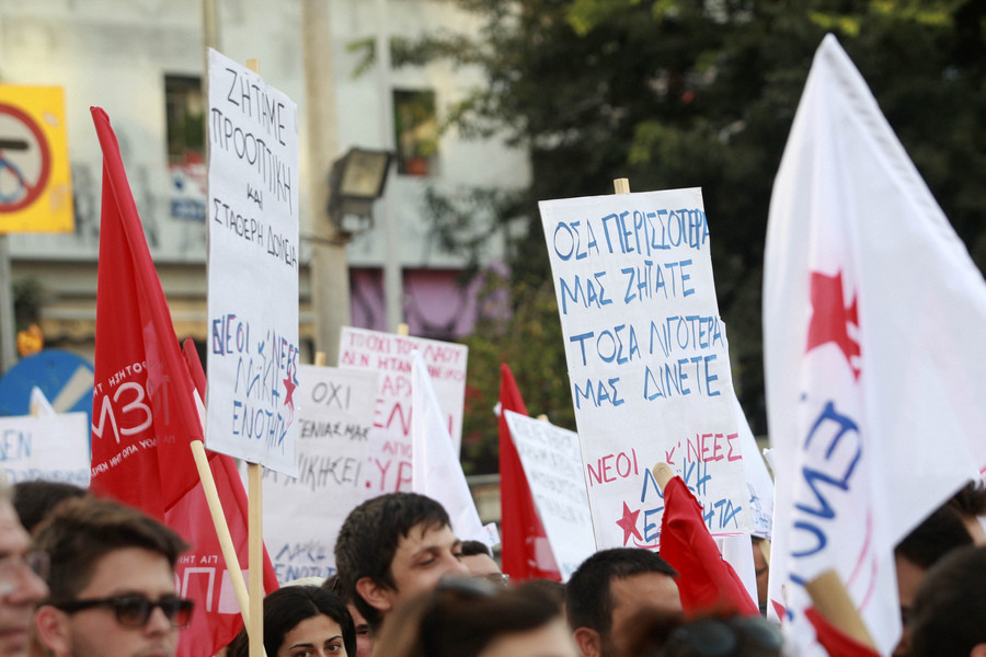 Ένταση μεταξύ διαδηλωτών του ΣΥΡΙΖΑ και της ΛΑΕ στην Πάτρα