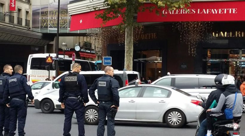 Νέος συναγερμός στο Παρίσι – Εκκενώθηκε η Γκαλερί Λαφαγέτ