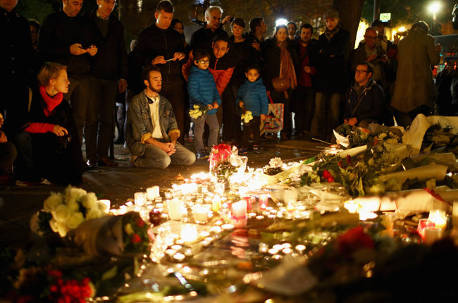 Ταυτοπoιήθηκαν οι 129 νεκροί των επιθέσεων στο Παρίσι