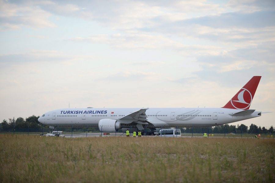 Αναγκαστική προσγείωση αεροπλάνου της Turkish Airlines: Απειλή για βόμβα