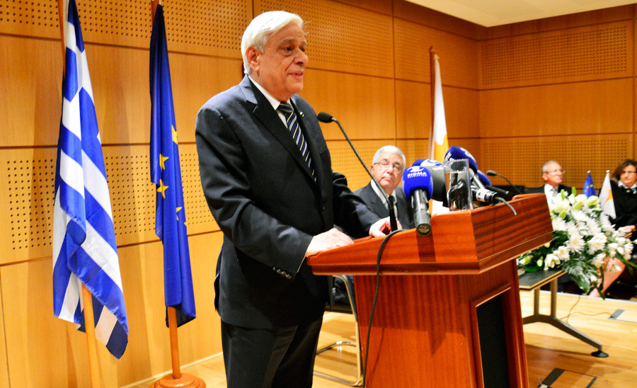 Παυλόπουλος: Δικαίωμα της Ελλάδας η αναδιαπραγμάτευση του χρέους
