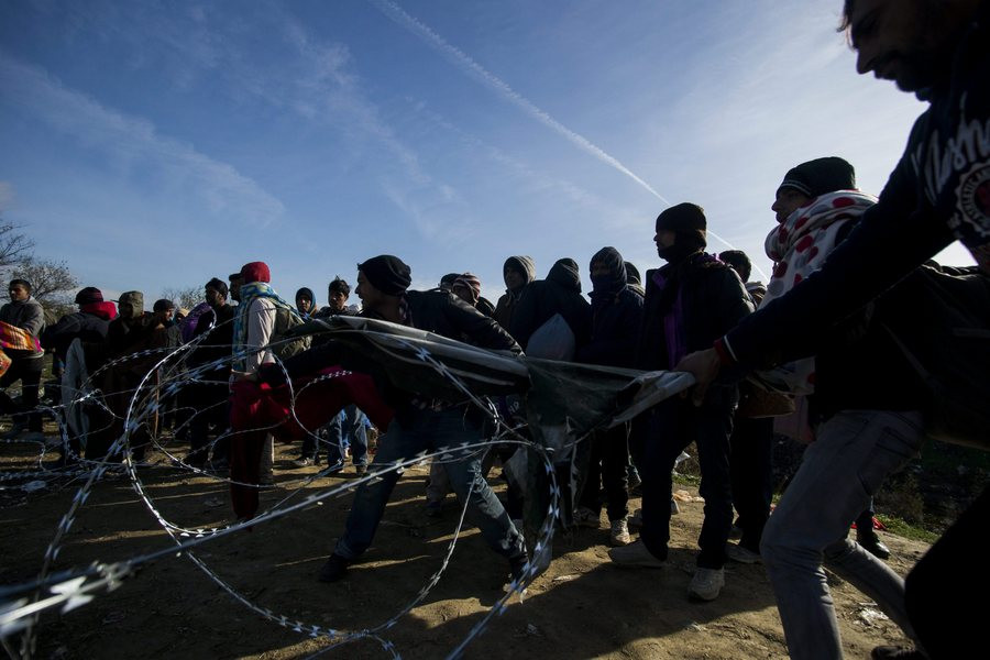 Νεκρός πρόσφυγας στην Ειδομένη – Νέα επεισόδια [ΒΙΝΤΕΟ