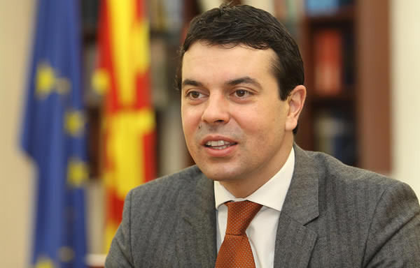 Στην Αθήνα ο υπουργός Εξωτερικών της ΠΓΔΜ