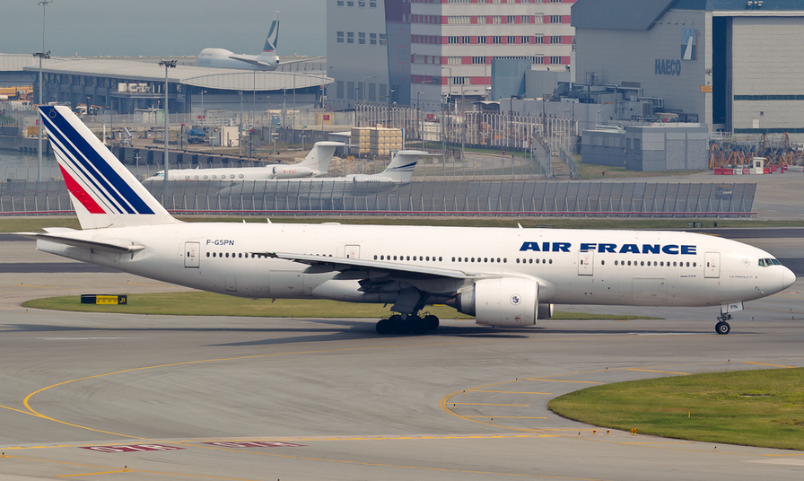 Αναγκαστική προσγείωση αεροσκάφους της Air France λόγω ύποπτου δέματος