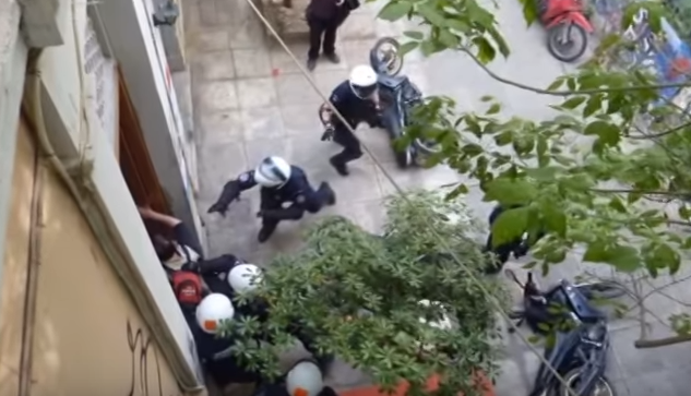 Αθώοι οι αστυνομικοί που εισέβαλαν στα γραφεία του Δικτύου για τα Πολιτικά και Κοινωνικά Δικαιώματα