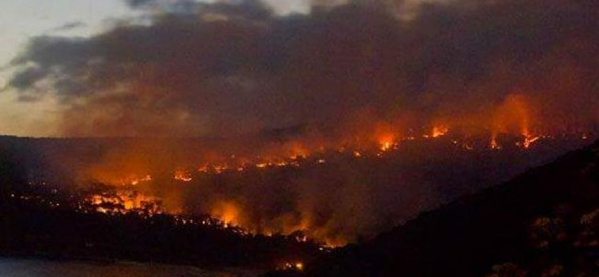 Χριστούγεννα με καταστροφικές πυρκαγιές στη Βικτώρια της Αυστραλίας