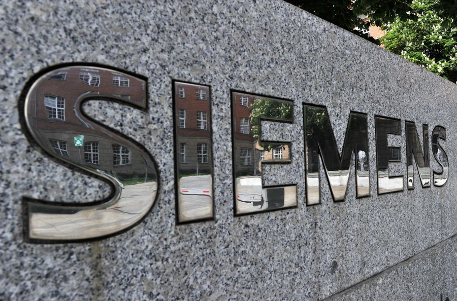 Frankfurter Allgemeine Zeitung: Φάρσα η δίκη πρώην επικεφαλής της Siemens στην Αθήνα