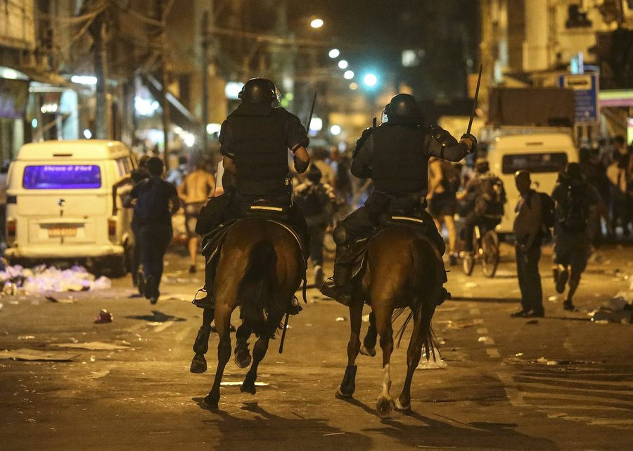 Επεισοδιακές διαδηλώσεις και βίαιη καταστολή σε Βραζιλία και Αργεντινή [ΦΩΤΟ+ΒΙΝΤΕΟ]