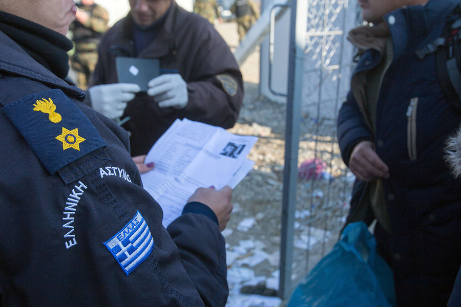 Άνοιξε η διάβαση της Ειδομένης για τους πρόσφυγες που πάνε σε Αυστρία και Γερμανία