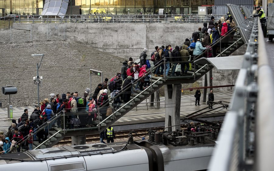Δανία: Ψηφίστηκε η δήμευση ειδών αξίας των προσφύγων