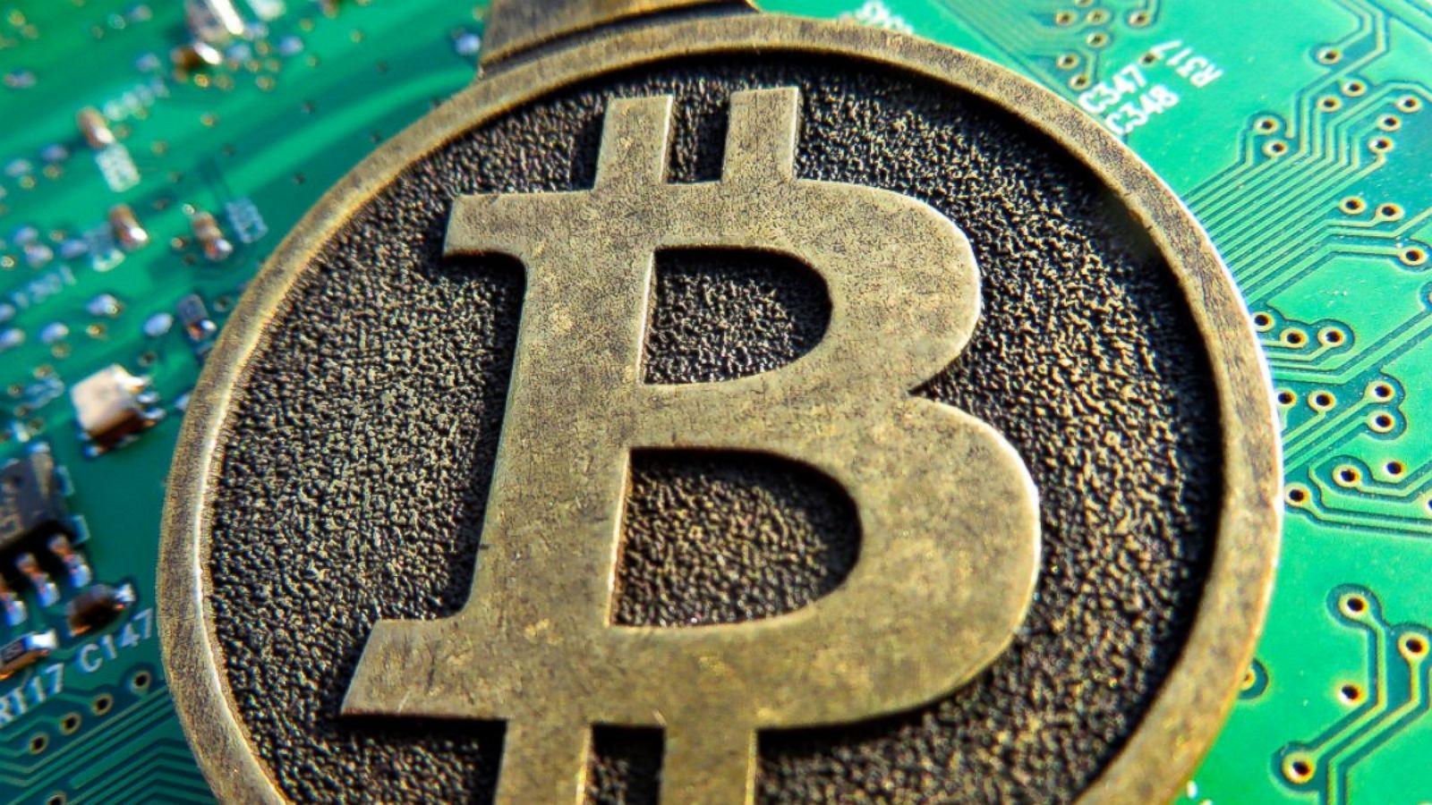 Τα οφέλη και η άλλη πλευρά του… νομίσματος για τα bitcoins