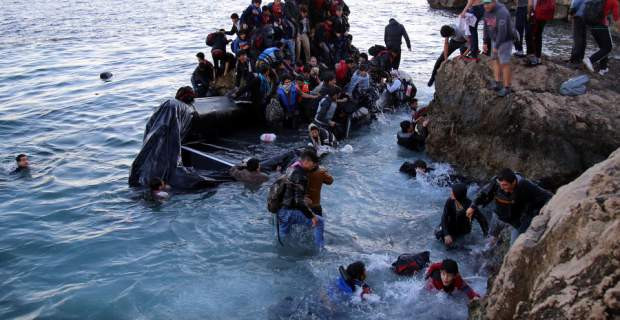 Συλλήψεις διακινητών προσφύγων σε Χίο και Λέσβο