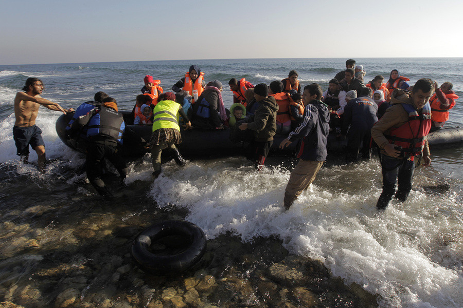 Κομισιόν σε Τουρκία: Μειώστε τώρα τις προσφυγικές ροές προς την Ελλάδα