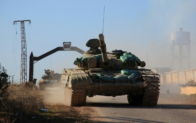 Μια «ανάσα» από τα τουρκικά σύνορα ο συριακός στρατός