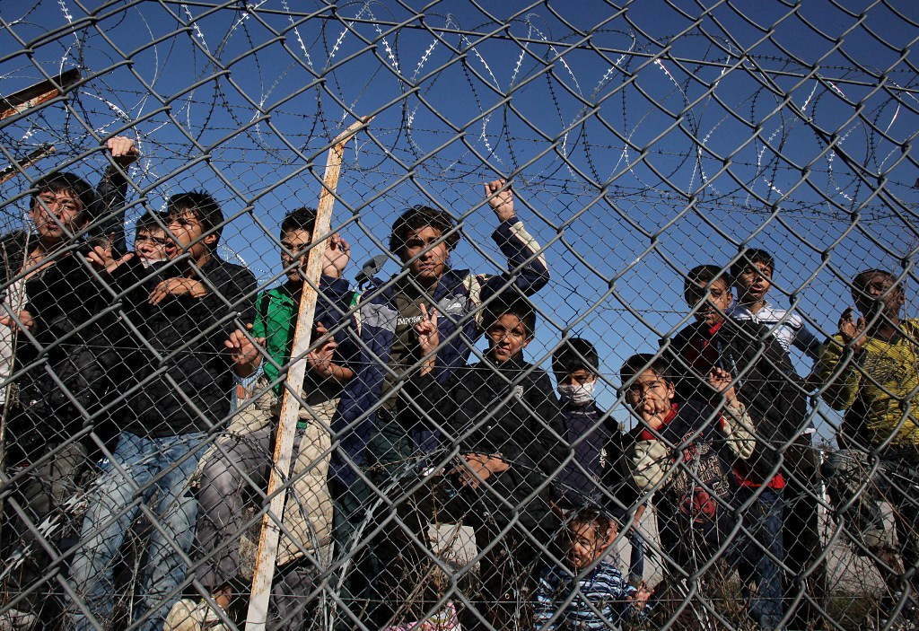 Διπλό φράκτη στα σύνορα με την Ελλάδα υψώνει η ΠΓΔΜ