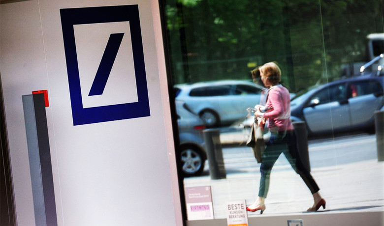 H Deutsche Bank ζει μέρες Ελλάδας 2010 και τρομοκρατεί την ΕE
