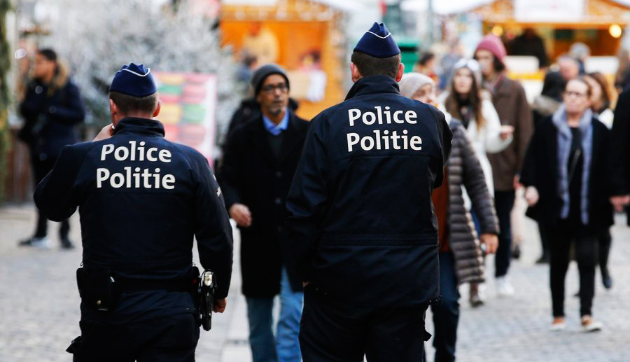 Συλλήψεις δέκα ατόμων στις Βρυξέλλες για σχέση με το Ισλαμικό Κράτος