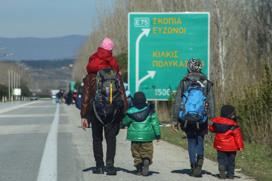 Το σχέδιο εγκλωβισμού των προσφύγων στην Ελλάδα