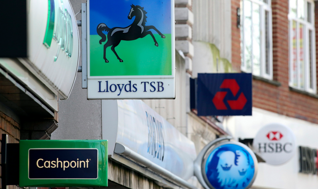 Με αποχώρηση από τη Βρετανία σε περίπτωση Brexit απειλούν οι τράπεζες