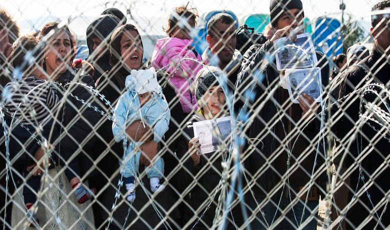 Διευκρινίσεις Μουζάλα για Ειδομένη και χρόνο παραμονής των προσφύγων