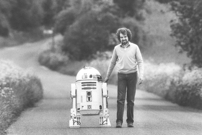 Νεκρός βρέθηκε ο κατασκευαστής του θρυλικού ρομπότ R2 – D2 από τον «Πόλεμο των άστρων»
