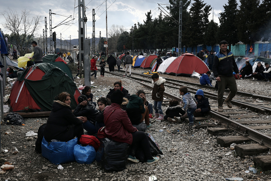 Με εκτεταμένα εγκαύματα ο 12χρονος Σύρος που χτυπήθηκε από ρεύμα στην Ειδομένη