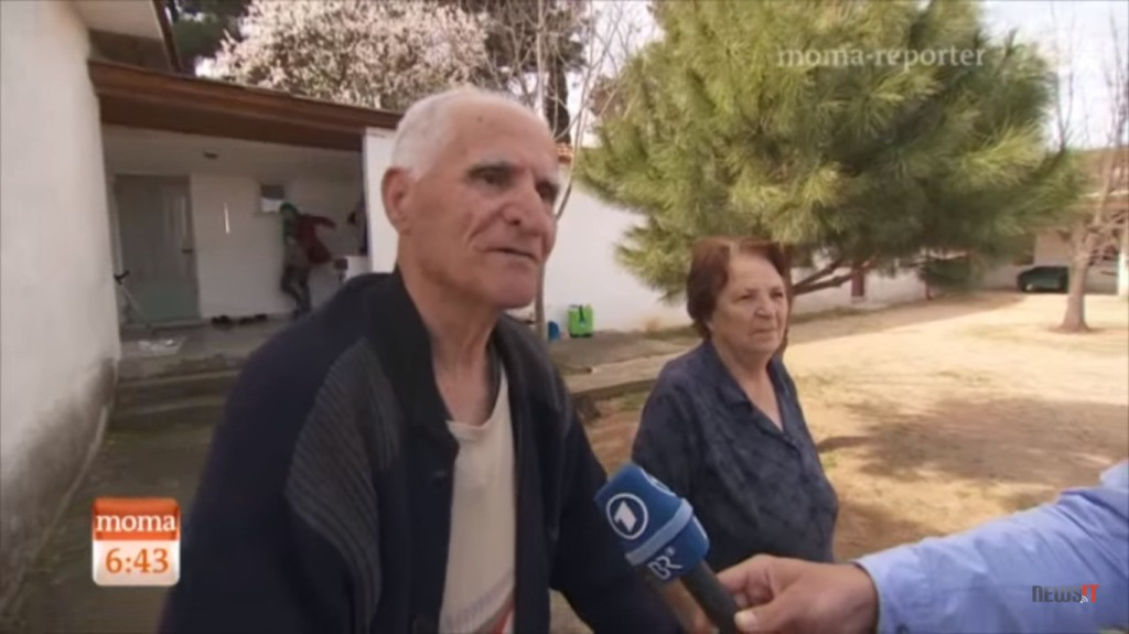Ηλικιωμένο ζευγάρι άνοιξε το σπίτι του στους πρόσφυγες [ΒΙΝΤΕΟ]