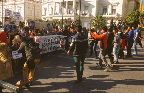 Σε εξέλιξη αντιρατσιστικό συλλαλητήριο στο κέντρο της Αθήνας