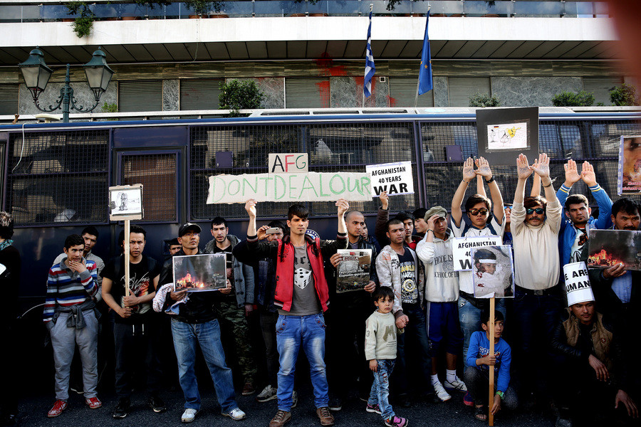 Οι πρόσφυγες κατέβηκαν στους δρόμους της Αθήνας στο συλλαλητήριο κατά του ρατσισμού