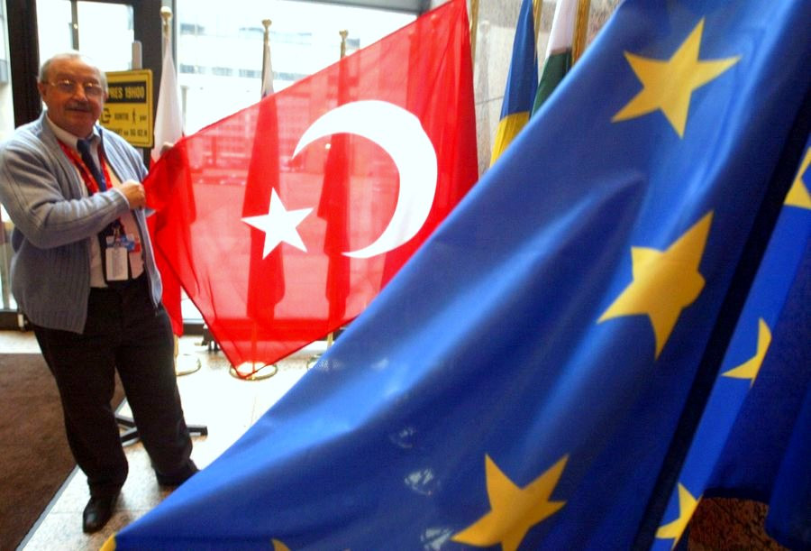 Συμφωνία Ε.Ε.-Τουρκίας: Ερωτήσεις και απαντήσεις από την Κομισιόν
