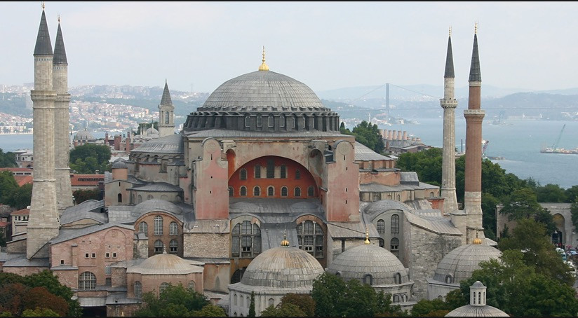 Οι βόμβες πλήττουν και τον τουρισμό της Τουρκίας