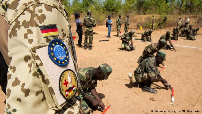 Μάλι: Επίθεση ενόπλων στην αποστολή στρατιωτικών εκπαιδευτών της ΕΕ