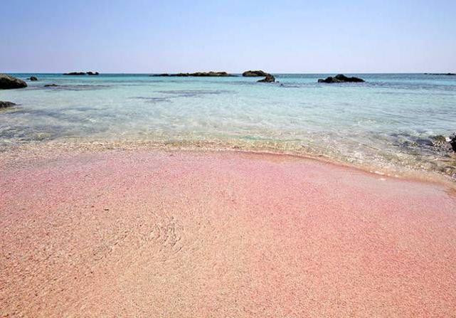 Οι οκτώ πιο όμορφες ροζ παράλιες – Οι δυο στην Κρήτη! [ΦΩΤΟ]