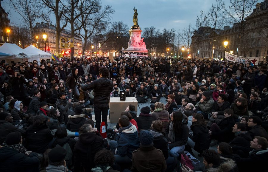 #NuitDebout: Ολονυκτία διαμαρτυρίας ξανά στην Place de la République στο Παρίσι