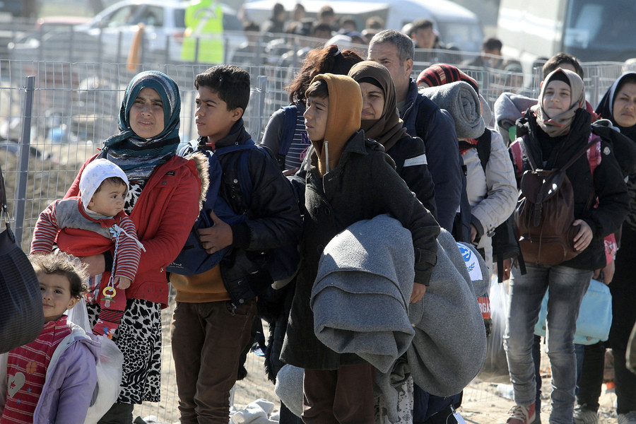 Στους 52.352 οι εγλωβισμένοι πρόσφυγες σήμερα στην Ελλάδα [ΠΙΝΑΚΕΣ]