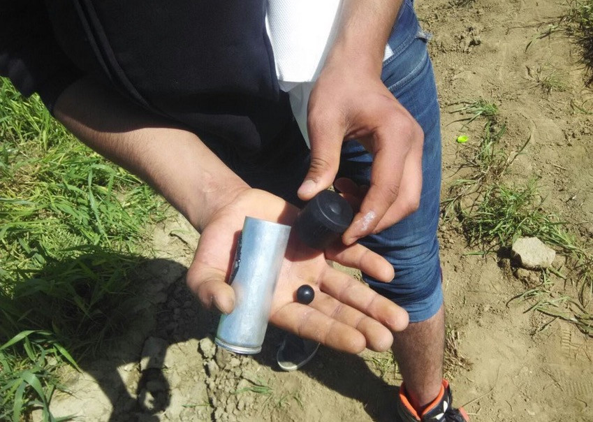 Ειδομένη: Χημικά και πλαστικές σφαίρες κατά προσφύγων από δυνάμεις της ΠΓΔΜ [ΦΩΤΟΓΡΑΦΙΕΣ και ΒΙΝΤΕΟ]