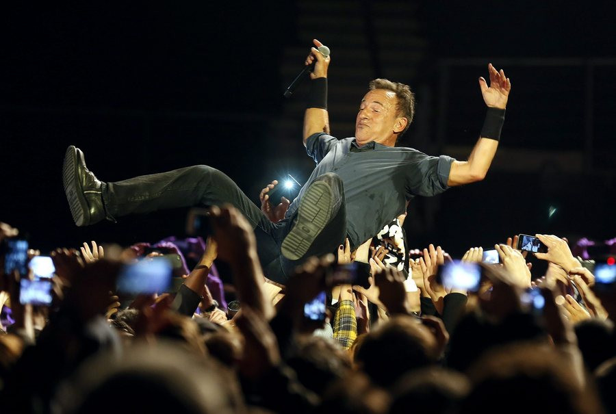 Bruce Springsteen: Κάποια πράγματα είναι πιο σημαντικά από μια ροκ συναυλία