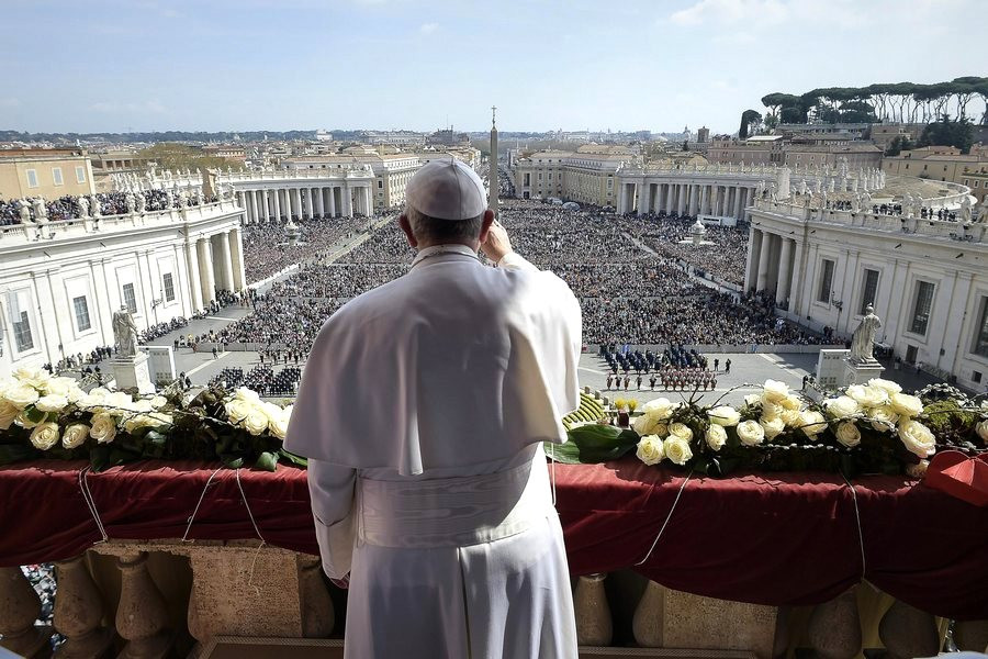 Πάπας: Ρίξτε τα τείχη! Είμαστε όλοι αδέλφια