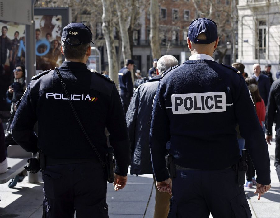 Συνελήφθη στην Ισπανία ένας Γάλλος που προμήθευσε με όπλα τον τζιχαντιστή Αμεντί Κουλιμπαλί