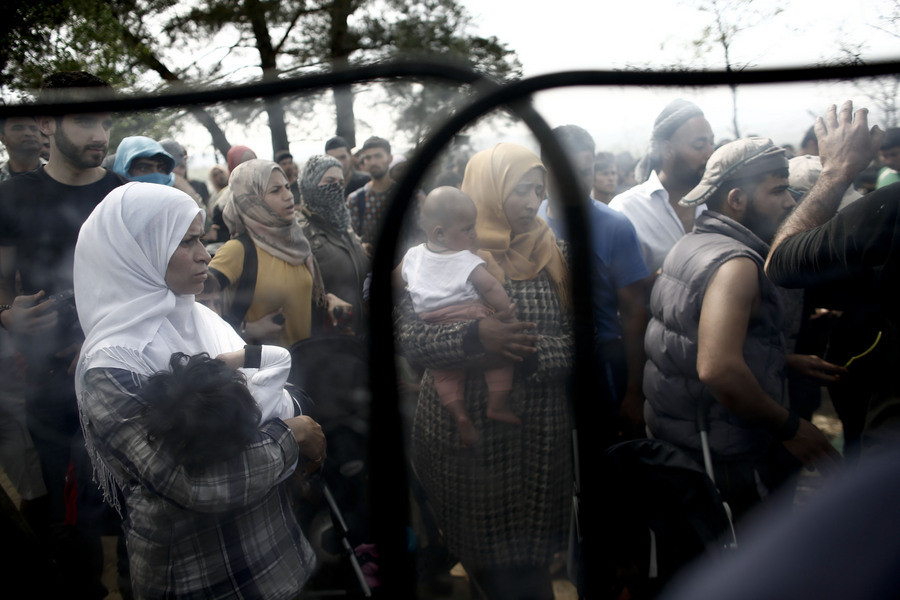 Συμπλοκές μεταξύ προσφύγων στον καταυλισμό της Ειδομένης [ΒΙΝΤΕΟ]