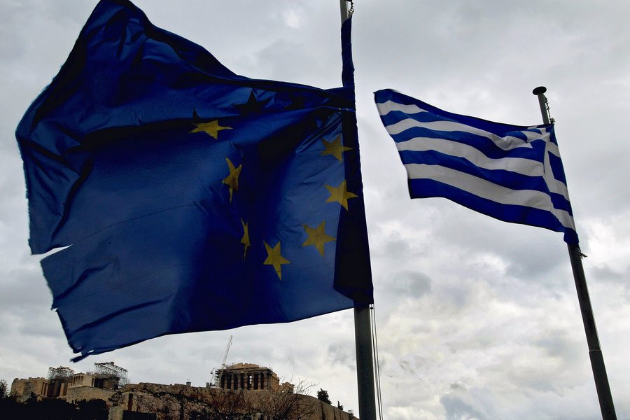 Handelsblatt: H ελληνική οικονομία ανακάμπτει ταχύτερα του αναμενομένου